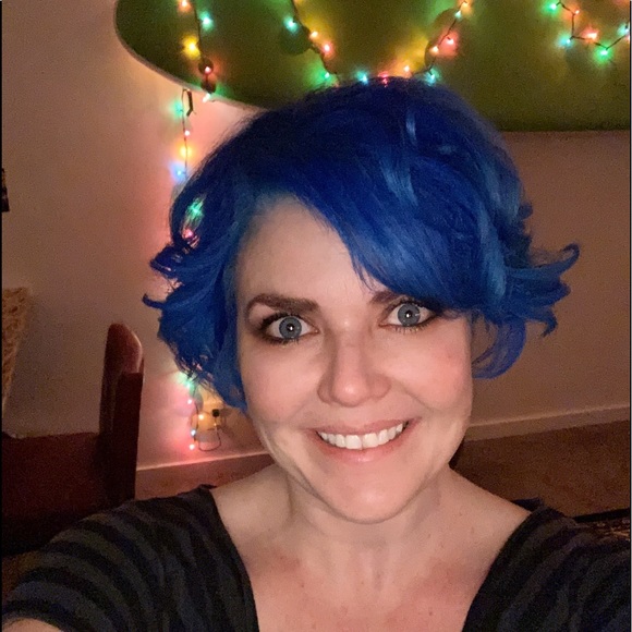 Meet your Posher, Lindsay - Picture 4 of 4